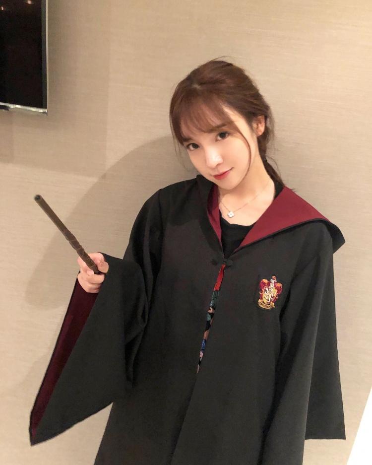 地鐵仙女神到了!IG「仙顏絕美照」只應天上有..能跟她一起折壽也願意!根本下凡傳播愛